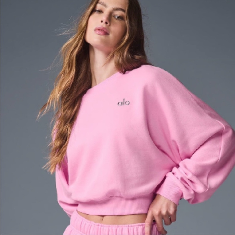 ALO 🩷Yoga Cropped Accolade Crewneck💕